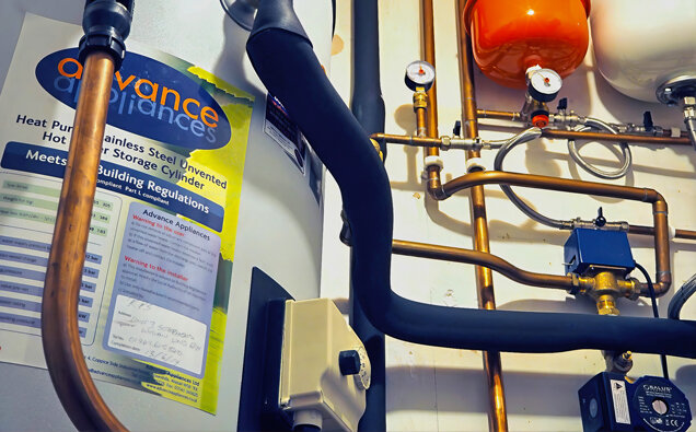 https://huntingdalehotwater.com.au/uploads/2025/06/electric-hot-water-system-72670.jpg