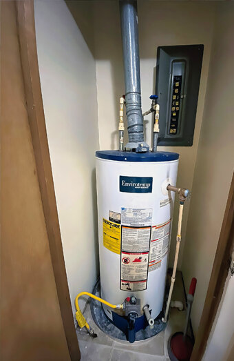 https://huntingdalehotwater.com.au/uploads/2025/06/gas-hot-water-system-40702.jpg